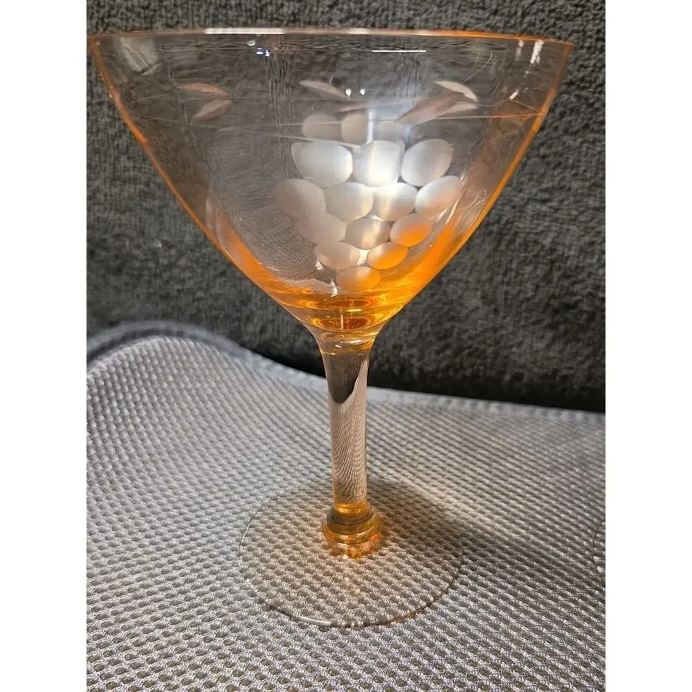 Set Of 2 vintage pink martini glasses delicate etched grape motifs 5
